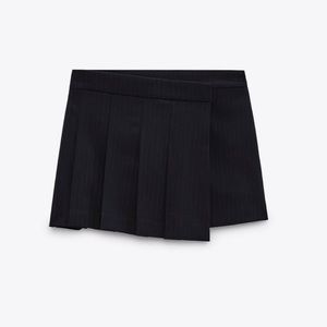 ASYMMETRIC BOX PLEAT SKORT